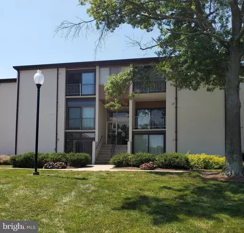 7927 Mandan Rd #103, Greenbelt, MD 20770