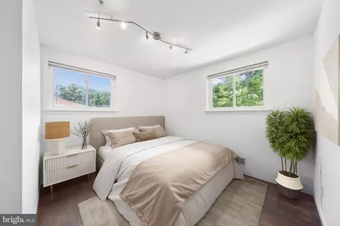 Bedroom - 8718 Deborah St, Clinton, MD 20735 photo 2 of 4