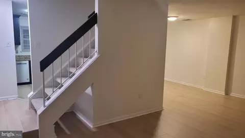 Entry Way - 6908 Storch Cir, Lanham, MD 20706 photo 4 of 7