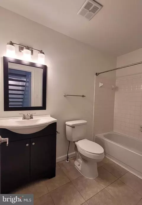 Bath - 6908 Storch Cir, Lanham, MD 20706 photo 3 of 4