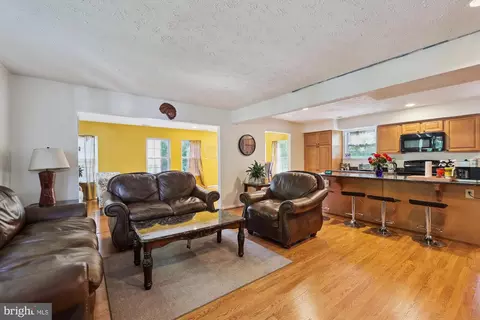 9571 Fort Foote Rd, Fort Washington, MD 20744