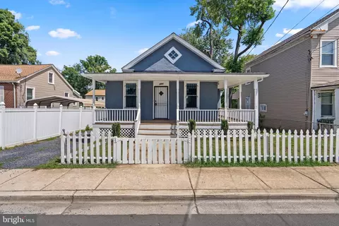 5942 Addison Rd, Capitol Heights, MD 20743