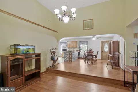 13720 Molly Berry Rd, Brandywine, MD 20613 photo 11