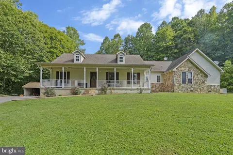13720 Molly Berry Rd, Brandywine, MD 20613 photo 2