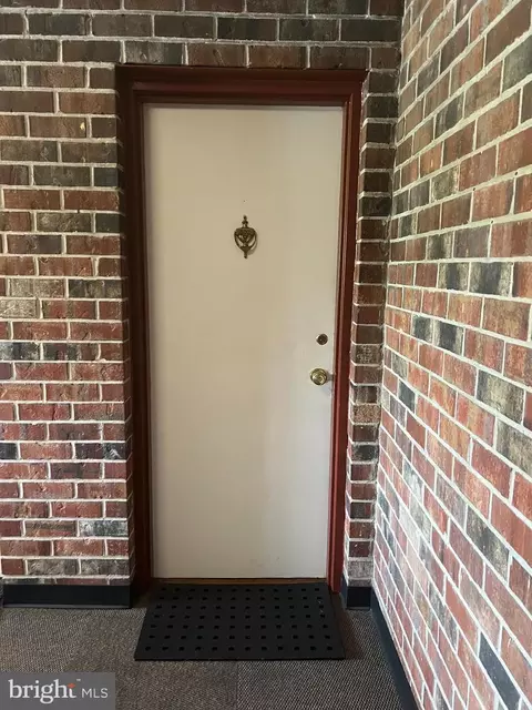 11362 Cherry Hill Rd #1T302, Beltsville, MD 20705