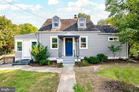 6709 Pine Grove Dr, Morningside, MD 20746