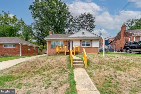 6513 Hawthorne St, Hyattsville, MD 20785
