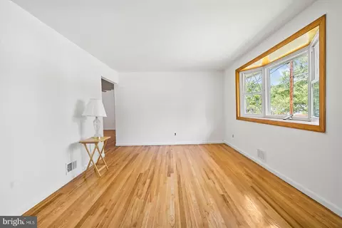 Living - 9203 Kimbark Ave, Lanham, MD 20706 photo 3 of 7