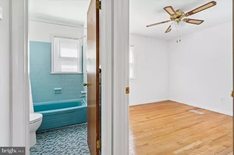 Entry Way - 9203 Kimbark Ave, Lanham, MD 20706 photo 1 of 7