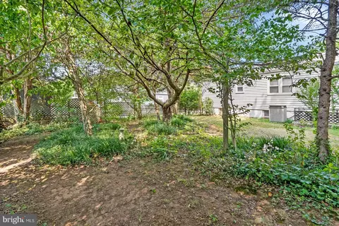 Exterior - 9203 Kimbark Ave, Lanham, MD 20706 photo 8 of 9