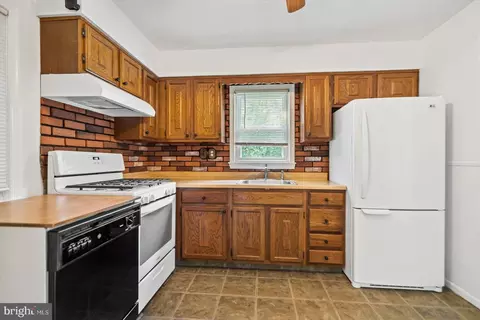 Kitchen - 9203 Kimbark Ave, Lanham, MD 20706 photo 1 of 3