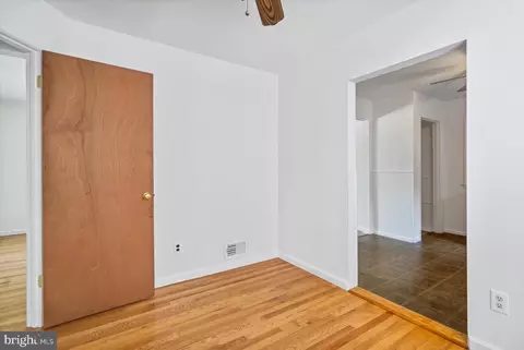 Entry Way - 9203 Kimbark Ave, Lanham, MD 20706 photo 4 of 7