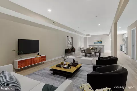 Living - 831 Eastern Ave, Fairmount Heights, MD 20743 photo 5 of 5