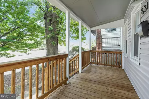 Exterior - 831 Eastern Ave, Fairmount Heights, MD 20743 photo 3 of 4