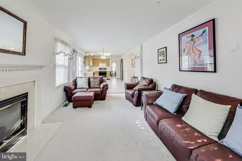5810 Huckburn Ct, Laurel, MD 20707 photo 16