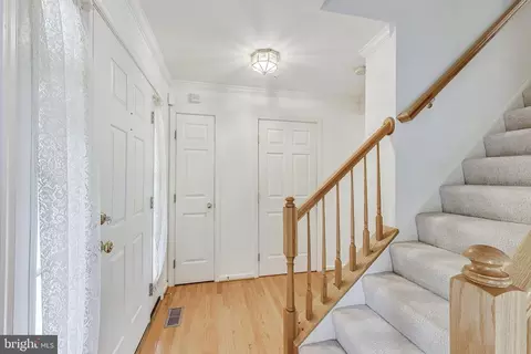 5810 Huckburn Ct, Laurel, MD 20707 photo 4