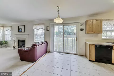 5810 Huckburn Ct, Laurel, MD 20707 photo 12