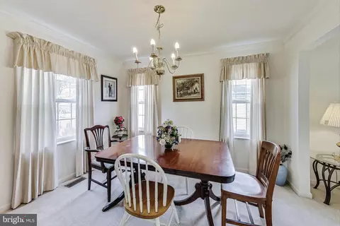 5810 Huckburn Ct, Laurel, MD 20707 photo 8