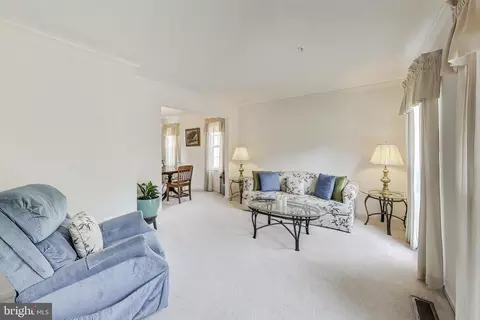 5810 Huckburn Ct, Laurel, MD 20707 photo 6