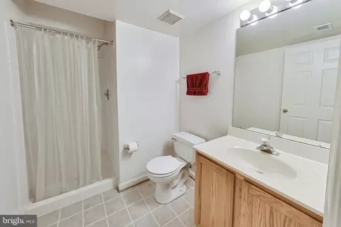 5810 Huckburn Ct, Laurel, MD 20707 photo 33