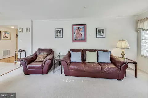 5810 Huckburn Ct, Laurel, MD 20707 photo 15