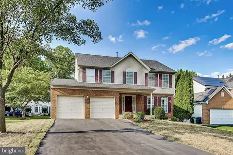 5810 Huckburn Ct, Laurel, MD 20707 photo 2