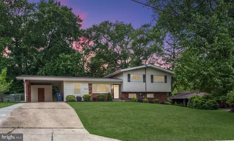 6005 Toby Dr, Temple Hills, MD 20748