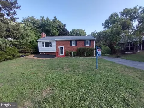 5605 San Juan Dr, Clinton, MD 20735