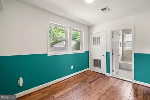 Bedroom - 8600 Lantern Ln, Clinton, MD 20735 photo 5 of 7