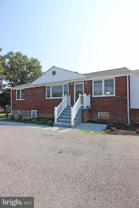 8700 Old Branch Ave, Clinton, MD 20735