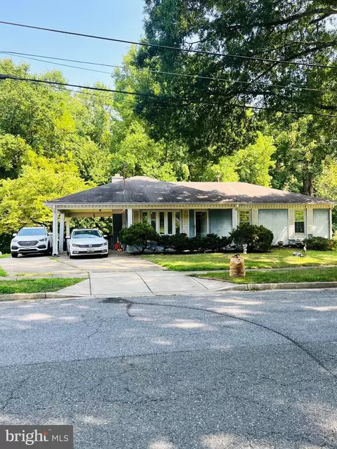 4914 Woodford Ln, Marlboro, MD 20772