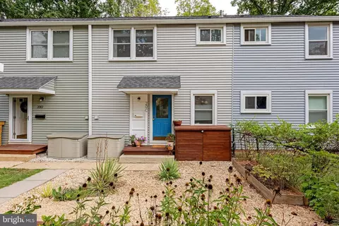 20 C Hillside Rd, Greenbelt, MD 20770