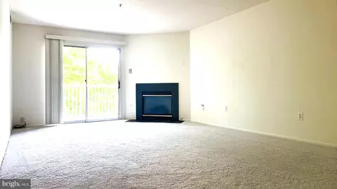14200 Farnsworth Ln #208, Marlboro, MD 20772