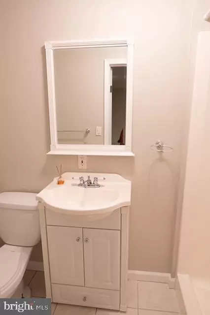 8452 Snowden Oaks Pl, Laurel, MD 20708 photo 11