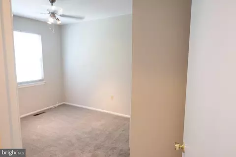 8452 Snowden Oaks Pl, Laurel, MD 20708 photo 12