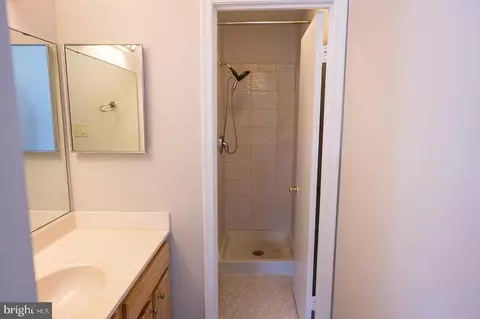 8452 Snowden Oaks Pl, Laurel, MD 20708 photo 14