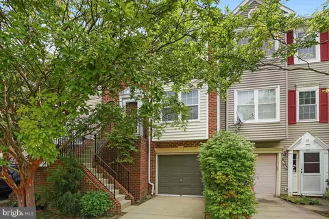 6747 Village Park Dr, Greenbelt, MD 20770