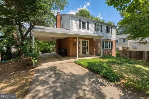 7504 Vanessa Ct, Lanham, MD 20706 photo 3