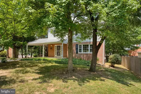 7504 Vanessa Ct, Lanham, MD 20706 photo 5