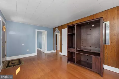 9022 2nd St, Lanham, MD 20706 photo 6