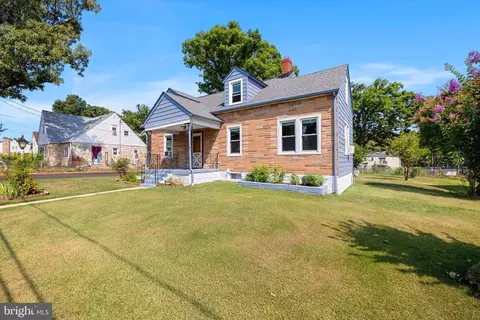 9022 2nd St, Lanham, MD 20706 photo 3