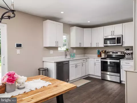 Kitchen - 14917 Nighthawk Ln, Bowie, MD 20716 photo 1 of 3