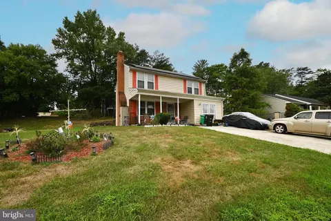 9707 Canary Ct, Springdale, MD 20774
