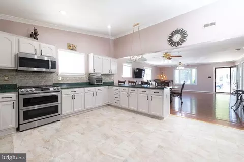 403 Greenhill Ave, Laurel, MD 20707