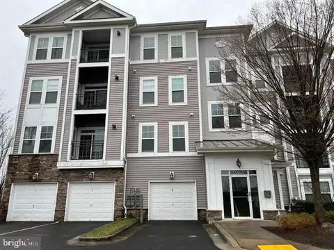 1341 Karen Blvd #202, Capitol Heights, MD 20743