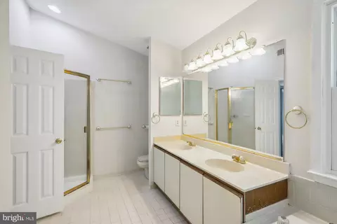 Bath - 11904 Bristolwood Ter, Laurel, MD 20708 photo 3 of 6