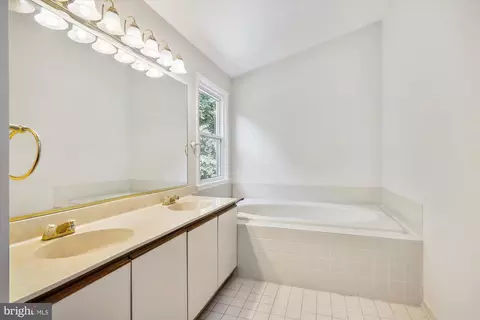Bath - 11904 Bristolwood Ter, Laurel, MD 20708 photo 2 of 6