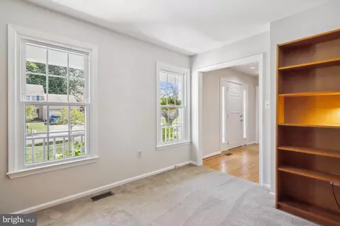 Entry Way - 11904 Bristolwood Ter, Laurel, MD 20708 photo 4 of 11