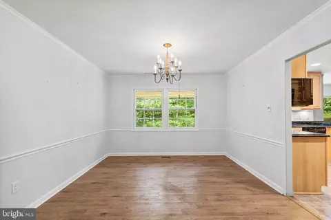 12203 Valerie Ln, Laurel, MD 20708 photo 11