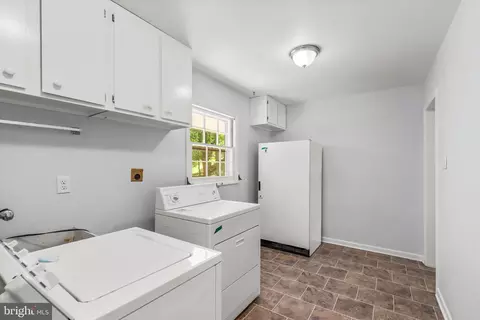 12203 Valerie Ln, Laurel, MD 20708 photo 21